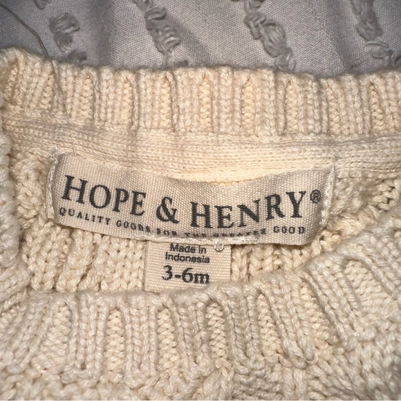 Hope & Henry Cream Knit Sweater 100% Organic Cotton Size: 3-6 Months - Picture 4 of 5